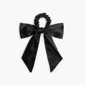 Satin scrunchie with bow